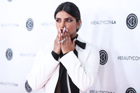 Priyanka Chopra Sweatshirt #3863456