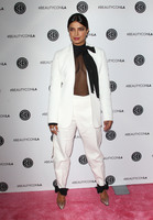 Priyanka Chopra Sweatshirt #3863468
