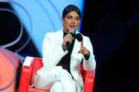 Priyanka Chopra Sweatshirt #3863476