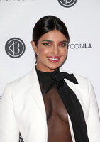Priyanka Chopra Sweatshirt #3863478