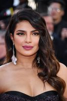 Priyanka Chopra Sweatshirt #3863499