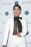 Priyanka Chopra Sweatshirt #3863508