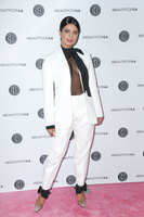 Priyanka Chopra Sweatshirt #3863516