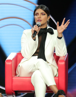 Priyanka Chopra Sweatshirt #3863562