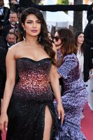 Priyanka Chopra Sweatshirt #3863566