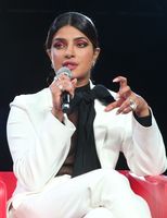 Priyanka Chopra Sweatshirt #3863610
