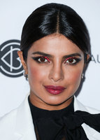 Priyanka Chopra Sweatshirt #3863616
