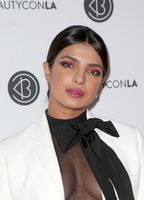 Priyanka Chopra Sweatshirt #3863642