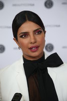 Priyanka Chopra t-shirt #3863669