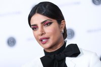 Priyanka Chopra Sweatshirt #3863725