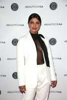 Priyanka Chopra Sweatshirt #3863740