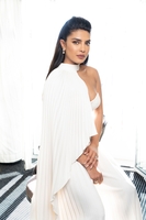 Priyanka Chopra Sweatshirt #3874572