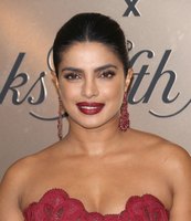 Priyanka Chopra Sweatshirt #3890193