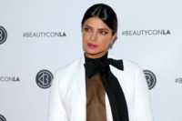 Priyanka Chopra Sweatshirt #3890205