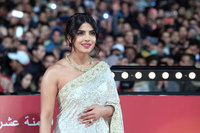 Priyanka Chopra Sweatshirt #3912981