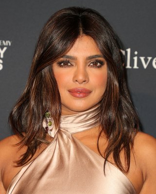 Priyanka Chopra Poster 3936059