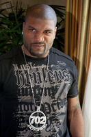 Quinton Jackson t-shirt #2424289