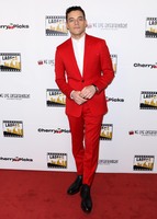 Rami Malek t-shirt #3743882