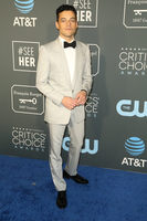 Rami Malek Longsleeve T-shirt #3765478