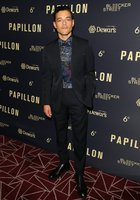 Rami Malek Longsleeve T-shirt #3805508