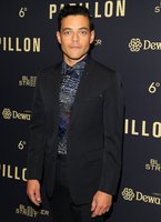 Rami Malek t-shirt #3805517