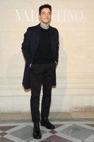 Rami Malek Longsleeve T-shirt #3805609