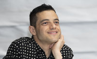 Rami Malek t-shirt #3863403