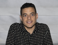 Rami Malek Sweatshirt #3863410