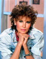 Raquel Welch Longsleeve T-shirt #2343190