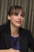 Rashida Jones Longsleeve T-shirt #2258068