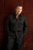 Ray Stevenson t-shirt #2210164