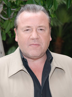 Ray Winstone mug #G572434