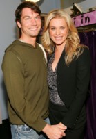 Rebecca Romijn Longsleeve T-shirt #1416111