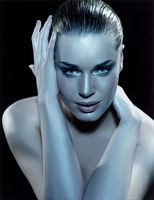 Rebecca Romijn Longsleeve T-shirt #2091522