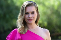 Rebecca Romijn mug #G2401170