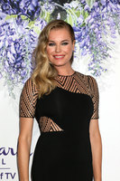 Rebecca Romijn mug #G2401175