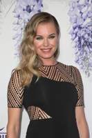 Rebecca Romijn Longsleeve T-shirt #3783936