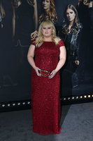 Rebel Wilson Longsleeve T-shirt #2965690