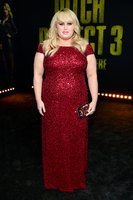 Rebel Wilson Longsleeve T-shirt #2965721