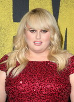 Rebel Wilson Longsleeve T-shirt #2965749
