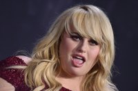 Rebel Wilson Longsleeve T-shirt #2965770