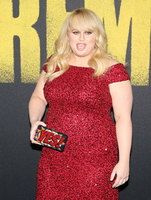 Rebel Wilson Longsleeve T-shirt #2965917