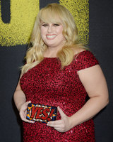 Rebel Wilson Longsleeve T-shirt #2965983