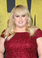 Rebel Wilson Longsleeve T-shirt #2966025