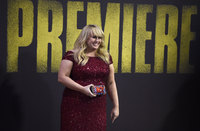 Rebel Wilson Longsleeve T-shirt #2966034