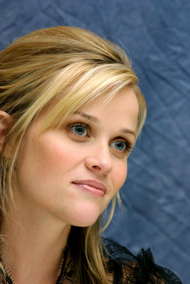 Reese Witherspoon Mouse Pad 2237408