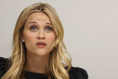 Reese Witherspoon stickers 2252022