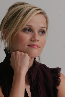 Reese Witherspoon Poster 2252120