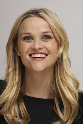 Reese Witherspoon tote bag #G588504