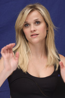 Reese Witherspoon t-shirt #2453290